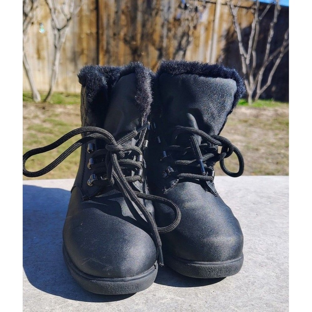Khombu Black Faux Fur Lined Ankle Boots